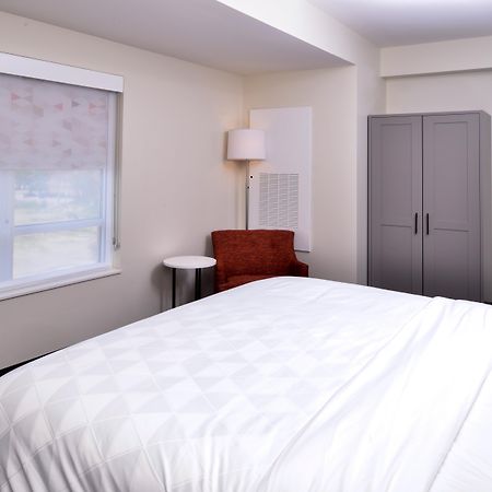 Holiday Inn & Suites - Farmington Hills - Detroit Nw By Ihg Ngoại thất bức ảnh