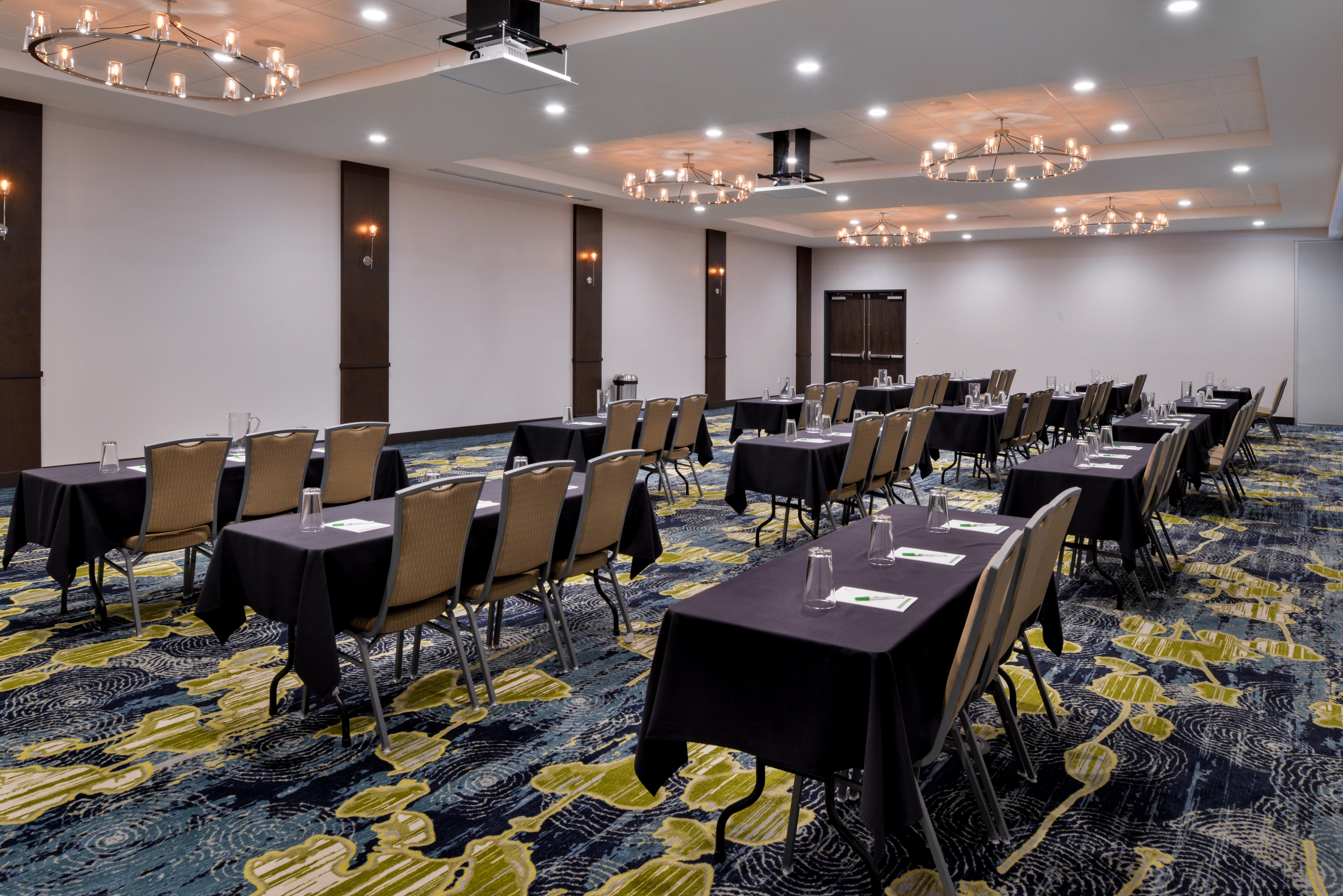 Holiday Inn & Suites - Farmington Hills - Detroit Nw By Ihg Ngoại thất bức ảnh