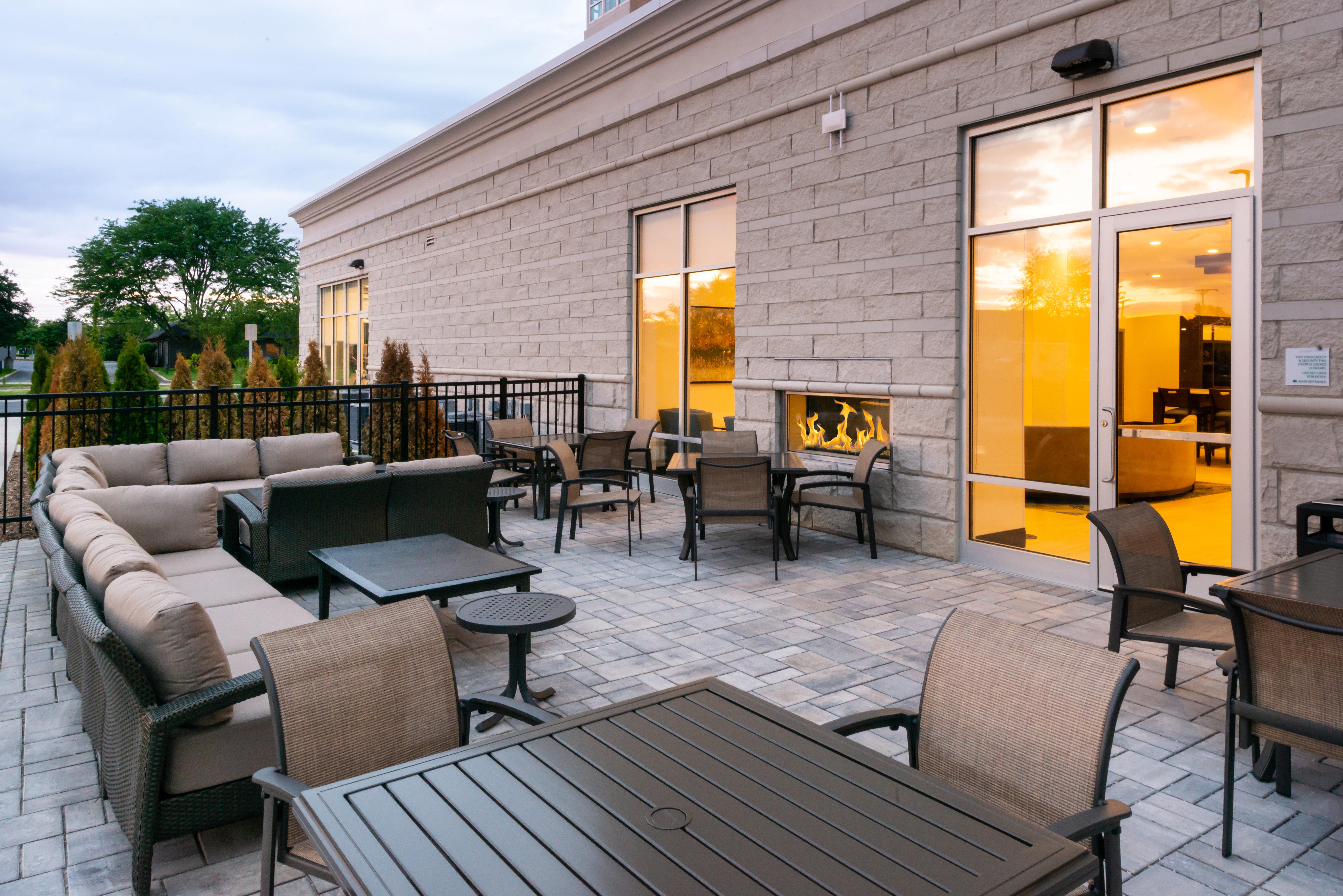 Holiday Inn & Suites - Farmington Hills - Detroit Nw By Ihg Ngoại thất bức ảnh