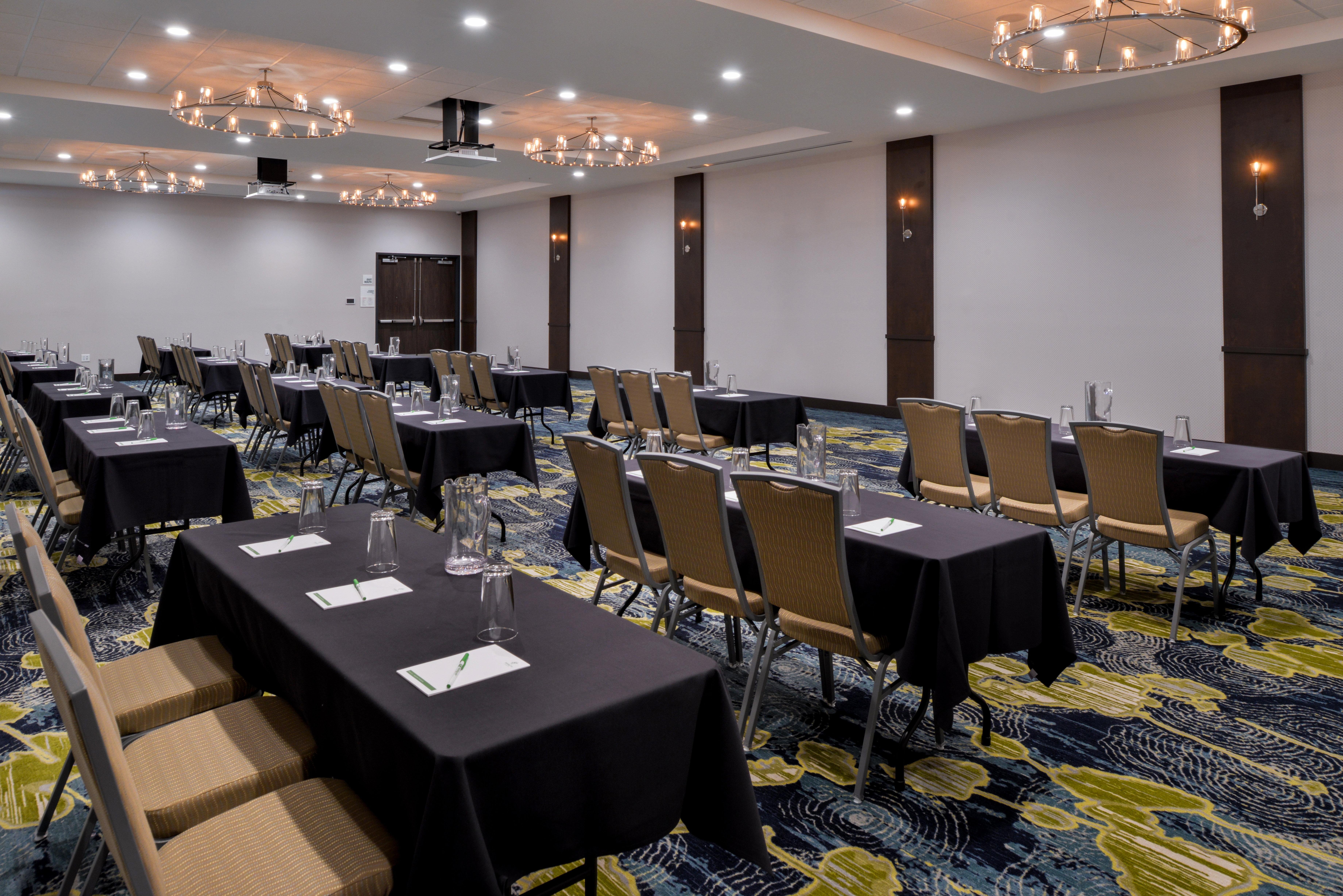 Holiday Inn & Suites - Farmington Hills - Detroit Nw By Ihg Ngoại thất bức ảnh