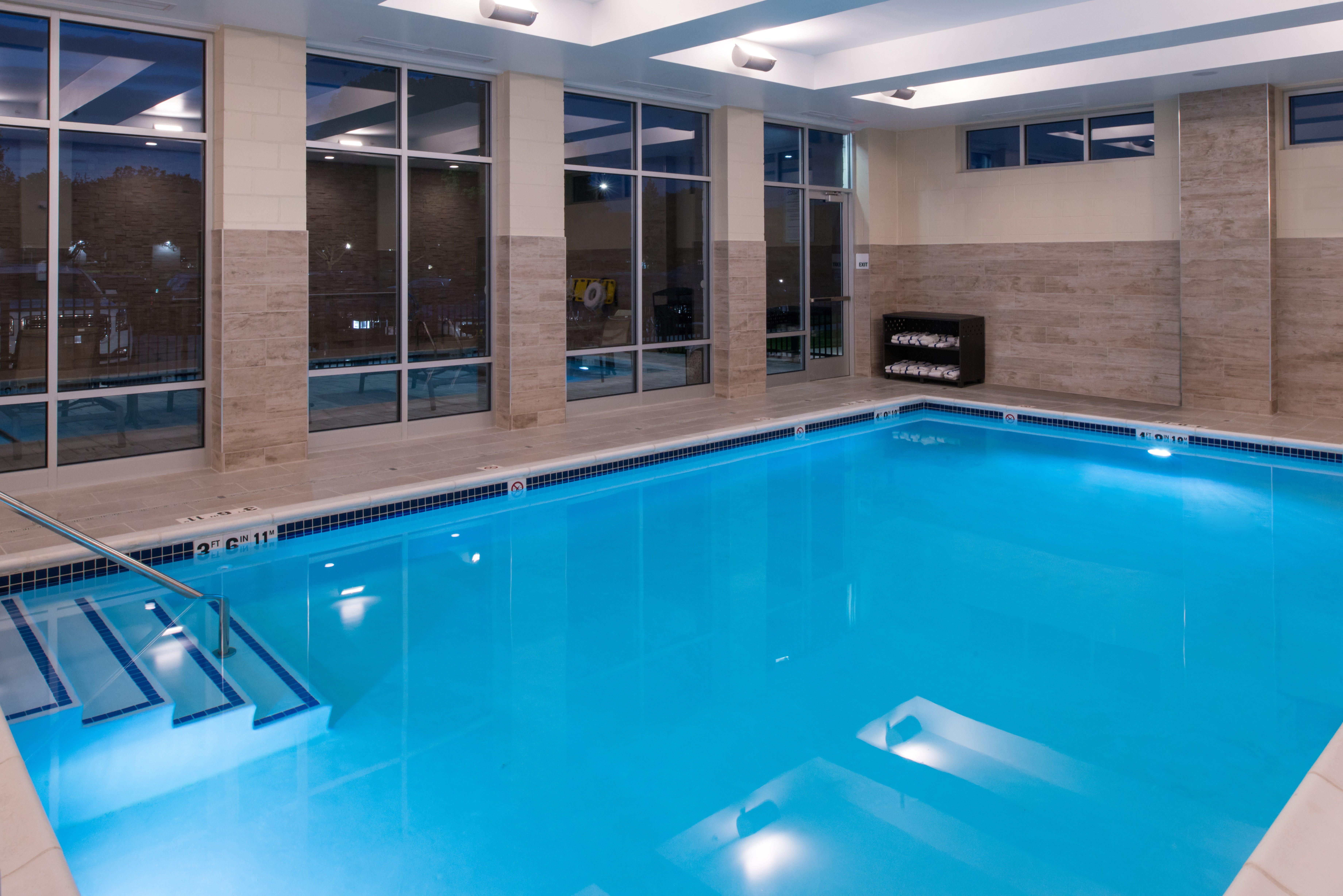 Holiday Inn & Suites - Farmington Hills - Detroit Nw By Ihg Ngoại thất bức ảnh