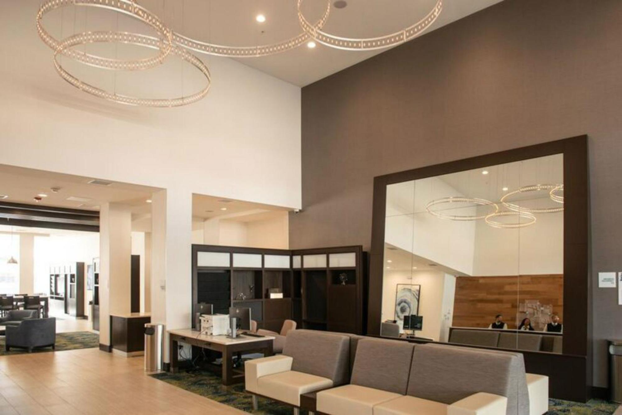 Holiday Inn & Suites - Farmington Hills - Detroit Nw By Ihg Ngoại thất bức ảnh
