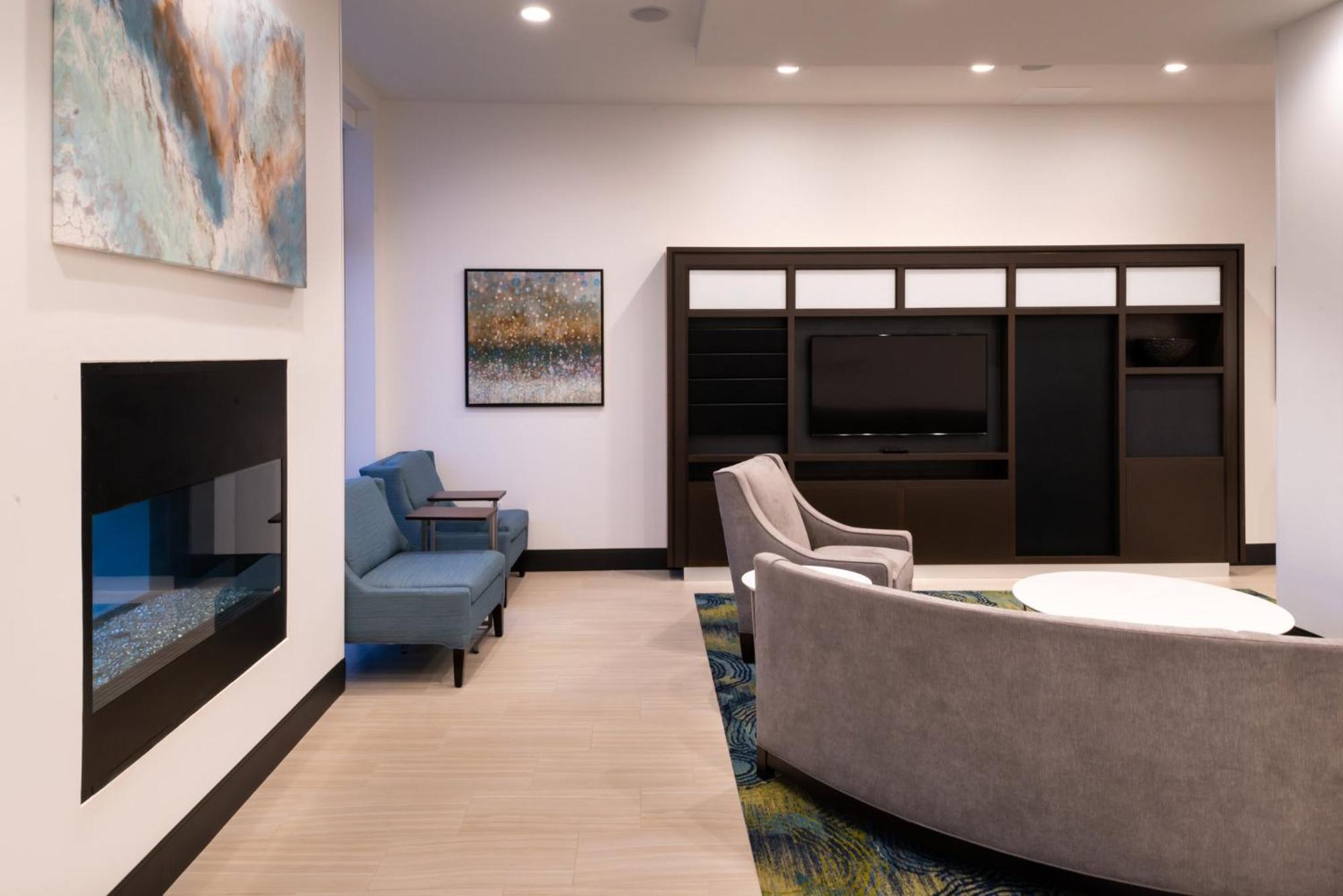 Holiday Inn & Suites - Farmington Hills - Detroit Nw By Ihg Ngoại thất bức ảnh