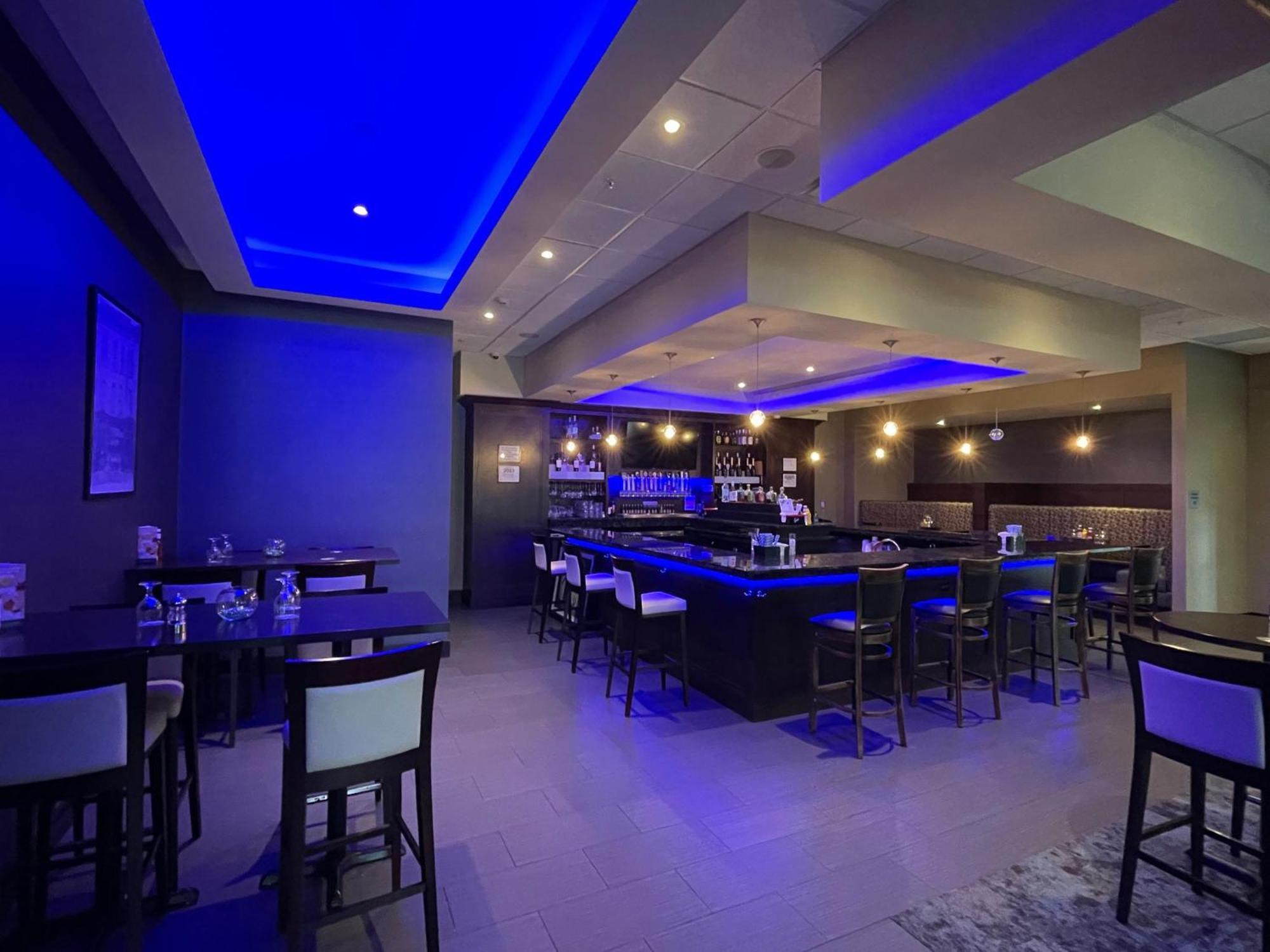 Holiday Inn & Suites - Farmington Hills - Detroit Nw By Ihg Ngoại thất bức ảnh