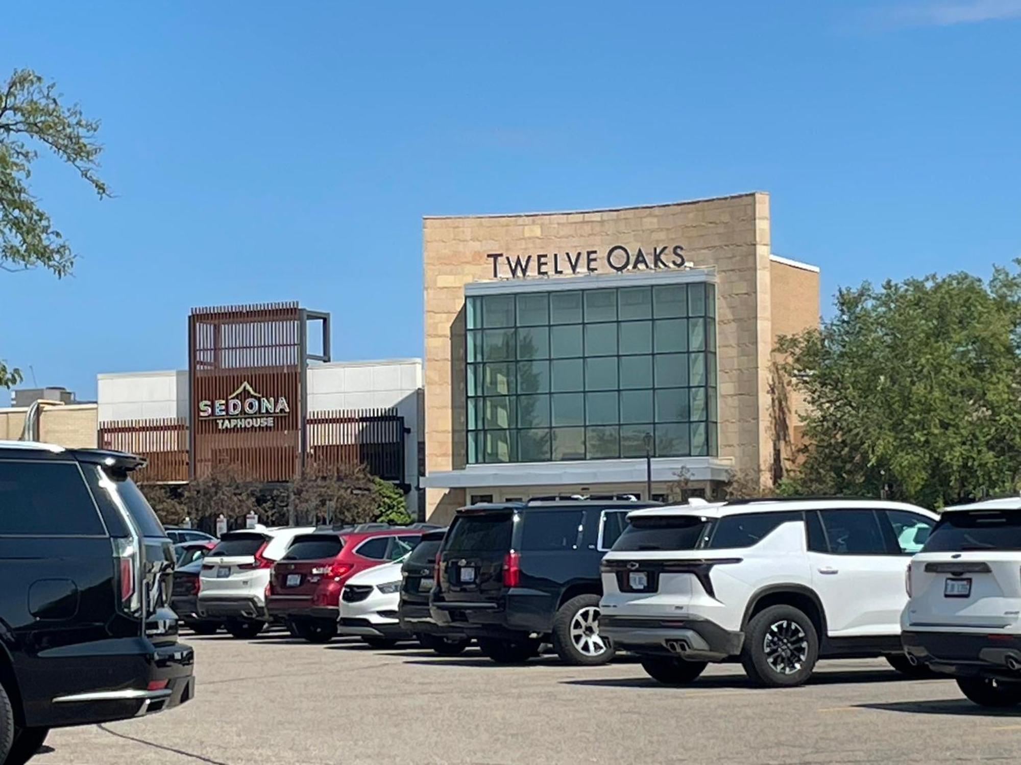 Holiday Inn & Suites - Farmington Hills - Detroit Nw By Ihg Ngoại thất bức ảnh