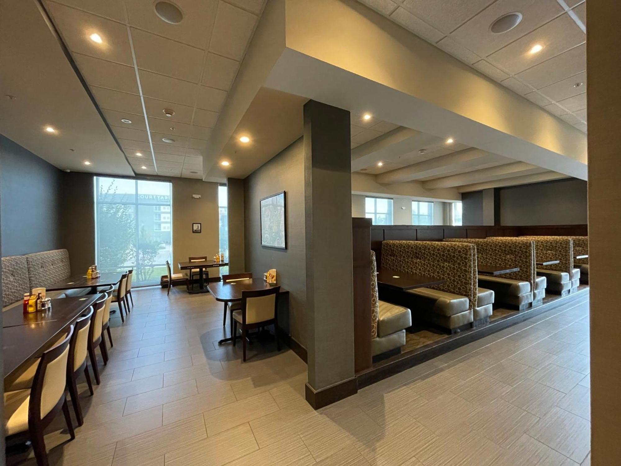 Holiday Inn & Suites - Farmington Hills - Detroit Nw By Ihg Ngoại thất bức ảnh