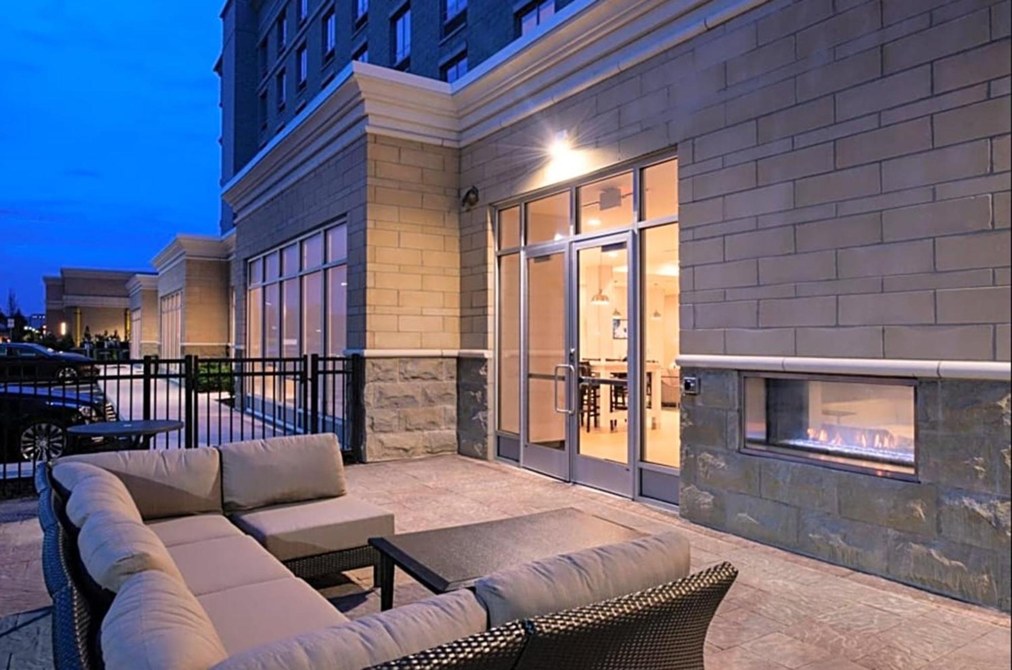 Holiday Inn & Suites - Farmington Hills - Detroit Nw By Ihg Ngoại thất bức ảnh